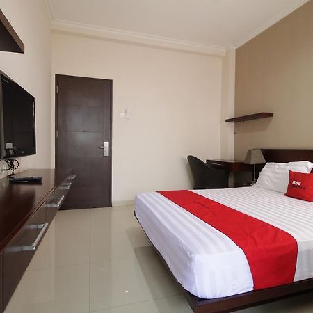 Reddoorz Plus Near Ambassador Mall 雅加达 外观 照片