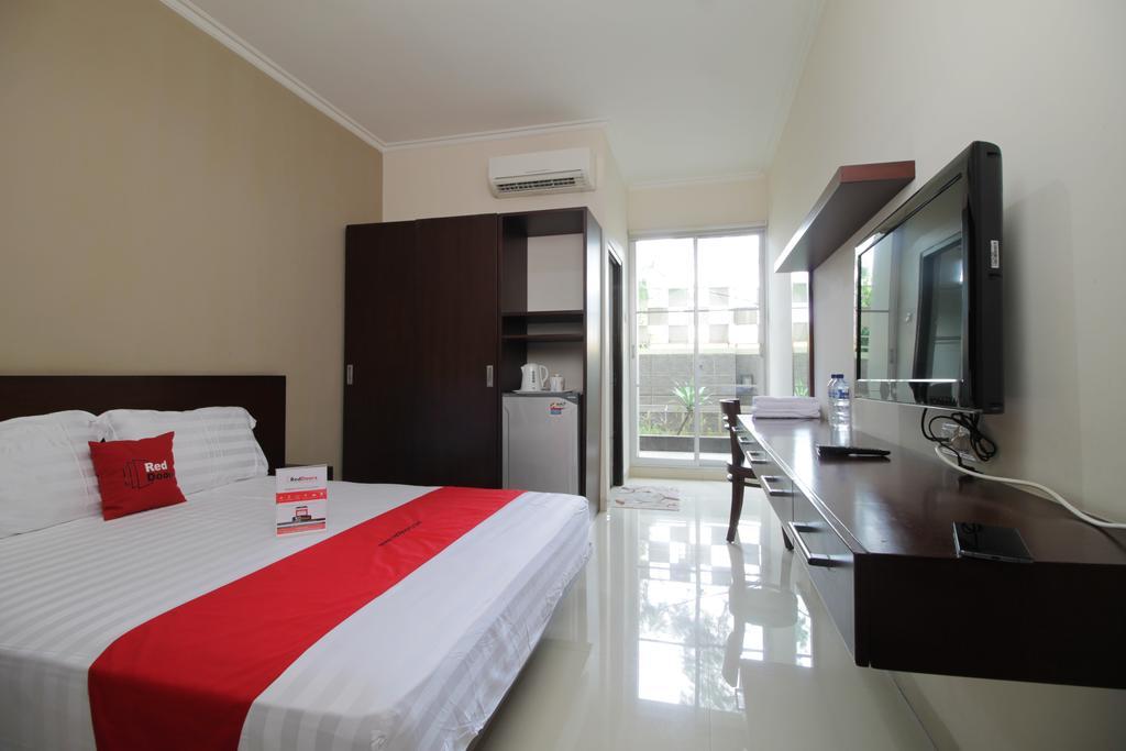 Reddoorz Plus Near Ambassador Mall 雅加达 外观 照片