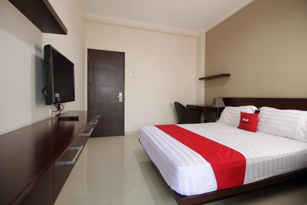 Reddoorz Plus Near Ambassador Mall 雅加达 外观 照片